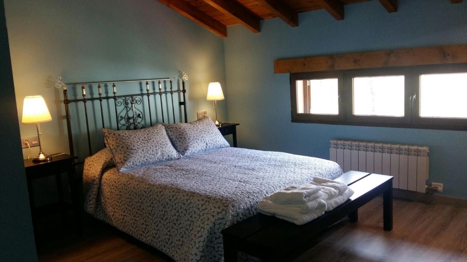 Apartamento Turistico Casas De Manuel La Pola de Gordon エクステリア 写真