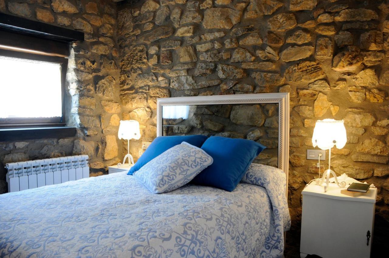 Apartamento Turistico Casas De Manuel La Pola de Gordon エクステリア 写真