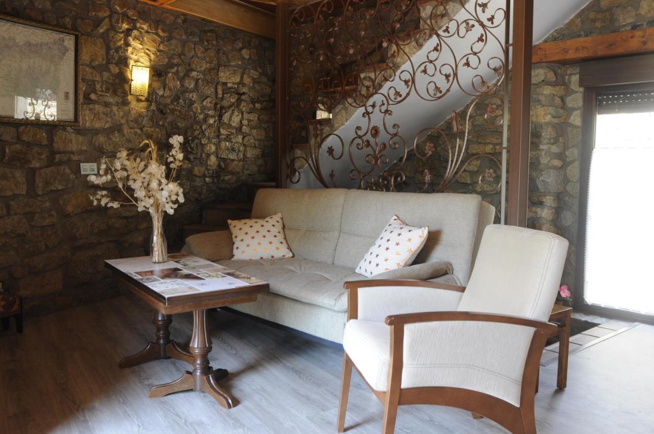 Apartamento Turistico Casas De Manuel La Pola de Gordon エクステリア 写真